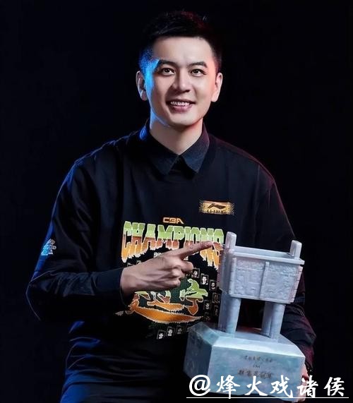 CBA最帅的教练也下课了!辽宁男篮宣布杨鸣因个人身体原因辞职 CBA最帅的教练也下课了!辽宁男篮宣布杨鸣因个人身体原因辞职